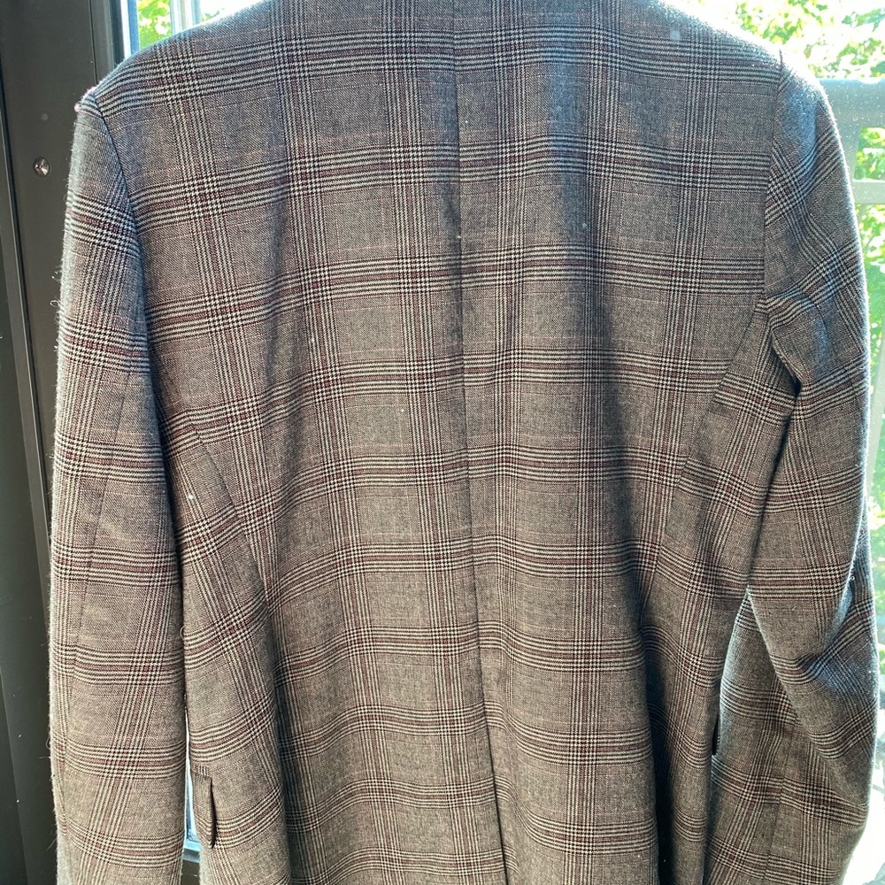 Blazer - Picture 2 of 3